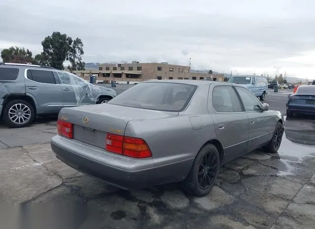 JT8BH28FXV0071945 1997 1997 Lexus LS- 400 4