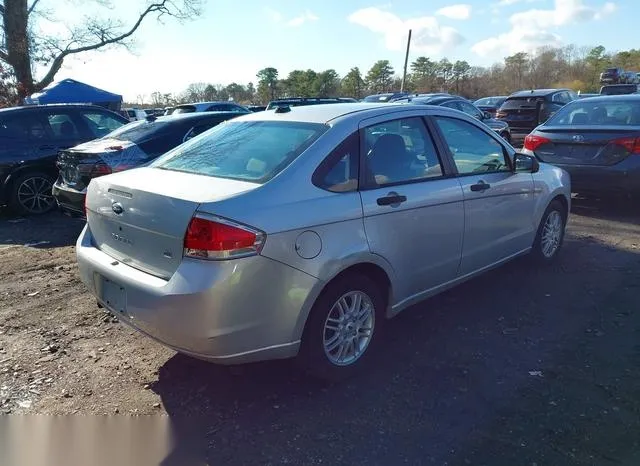 1FAHP35N09W102810 2009 2009 Ford Focus- SE 4