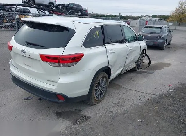 5TDJZRFH1JS529242 2018 2018 Toyota Highlander- Xle 4