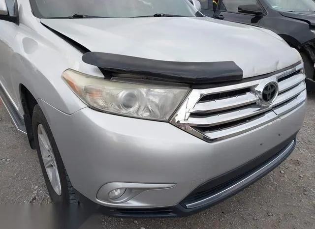 5TDZK3EH1DS131555 2013 2013 Toyota Highlander- Se V6 6