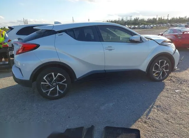 NMTKHMBX5NR145217 2022 2022 Toyota C-HR- Xle 4