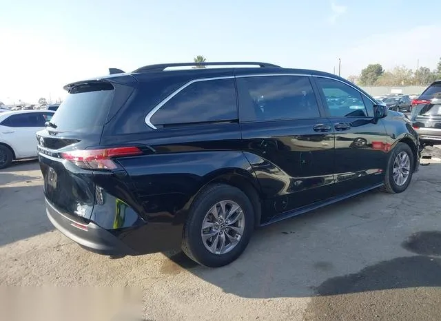 5TDKRKEC0MS002654 2021 2021 Toyota Sienna- LE 4