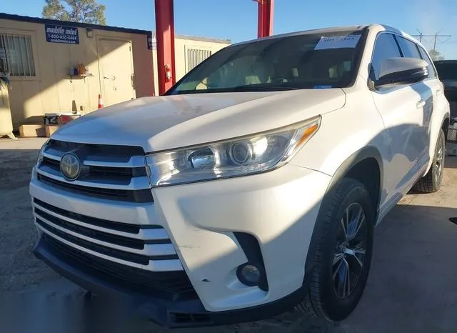 5TDZARFH3JS038827 2018 2018 Toyota Highlander- LE 2