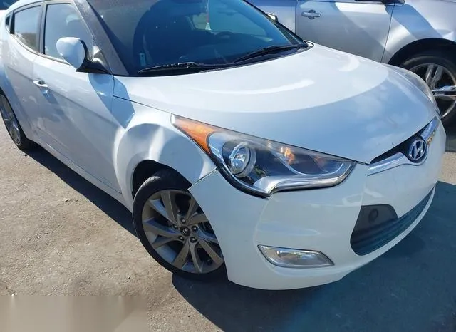 KMHTC6AD1HU307184 2017 2017 Hyundai Veloster 6