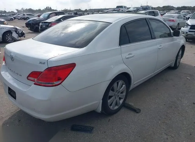 4T1BK36B85U056695 2005 2005 Toyota Avalon- Xls 4