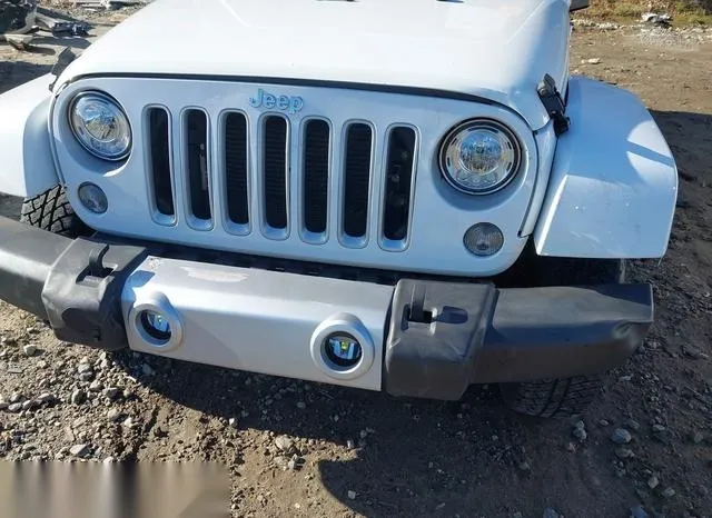 1C4BJWEG9HL725461 2017 2017 Jeep Wrangler- Unlimited Sahara 6