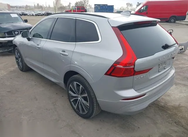 YV4L12RK1N1941336 2022 2022 Volvo XC60- B5 Momentum 3