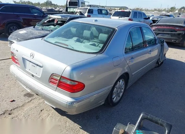 WDBJF65J0YB132424 2000 2000 Mercedes-Benz E 320 4