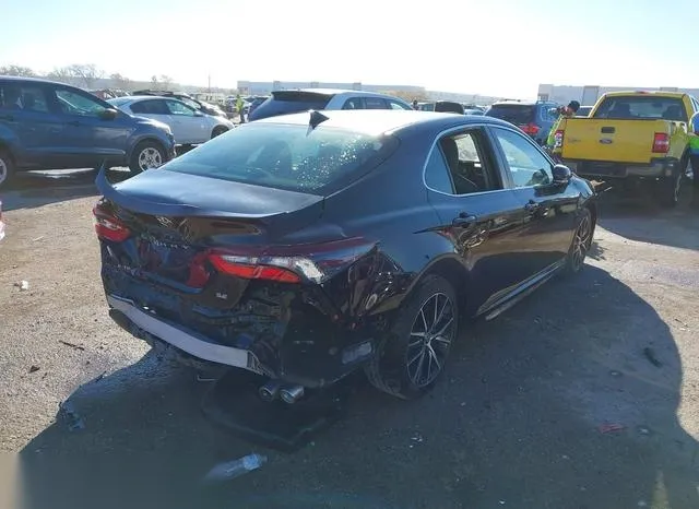 4T1G11AK9NU671325 2022 2022 Toyota Camry- SE 4