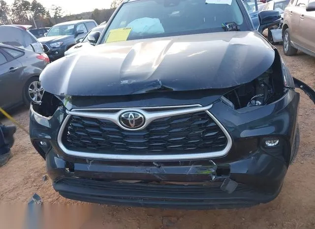 5TDKDRAH8PS521089 2023 2023 Toyota Highlander- Xle 6