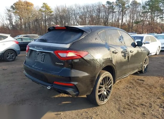 ZN661XUS7LX355107 2020 2020 Maserati Levante- Gransport 4