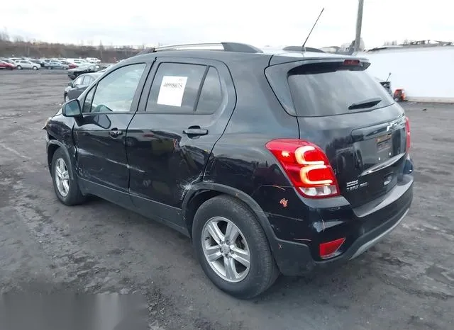 KL7CJPSB8MB346712 2021 2021 Chevrolet Trax- Awd Lt 3