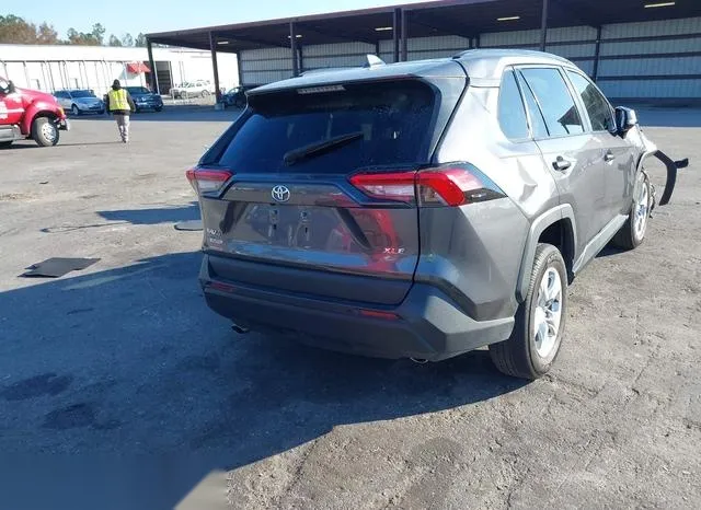 2T3W1RFV6MC156058 2021 2021 Toyota RAV4- Xle 4