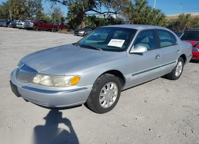 1LNHM97V5YY830009 2000 2000 Lincoln Continental 2