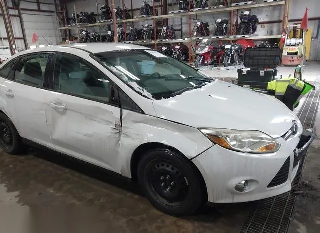 1FAHP3F29CL216527 2012 2012 Ford Focus- SE 6