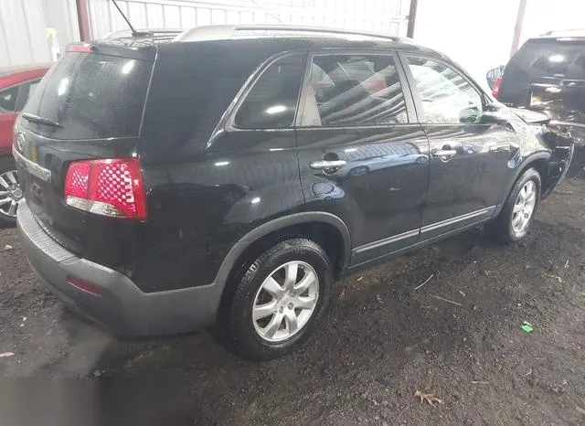 5XYKT3A11BG119004 2011 2011 KIA Sorento- LX 4