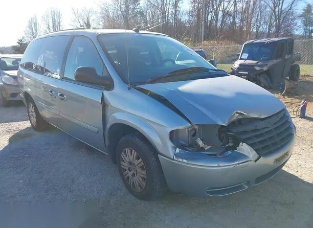 2C4GP44RX5R597309 2005 2005 Chrysler Town and Country- LX 6