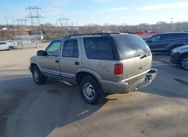 1GNDT13W6Y2104143 2000 2000 Chevrolet Blazer- LT 3