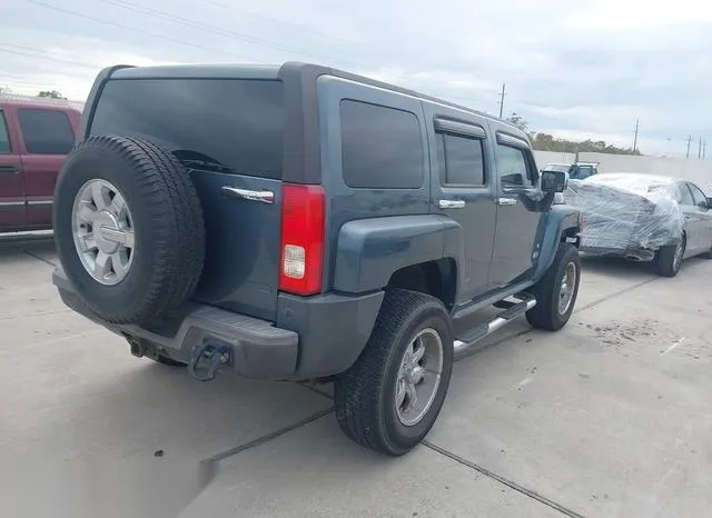 5GTDN136968283848 2006 2006 Hummer H3- SUV 4