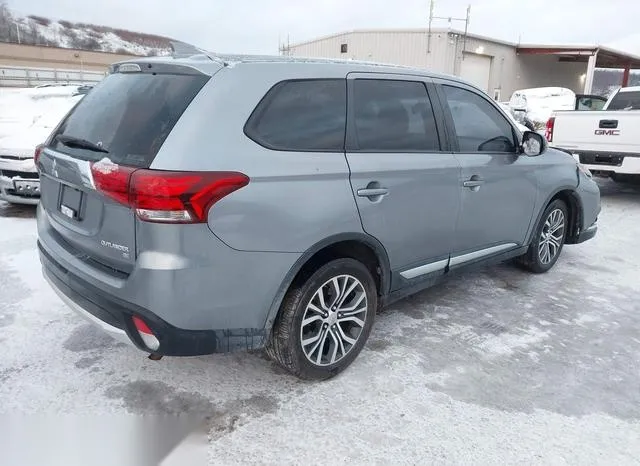 JA4AZ3A38HZ008935 2017 2017 Mitsubishi Outlander- SE 4