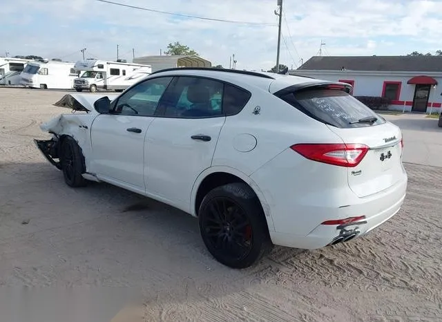 ZN661XUL9HX226205 2017 2017 Maserati Levante 3