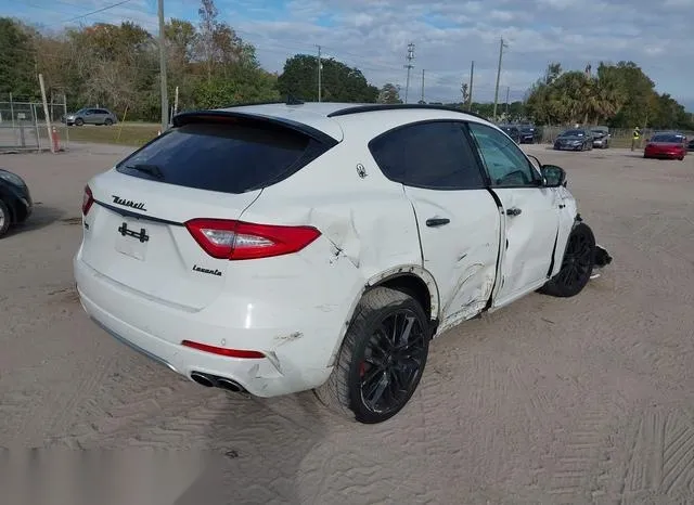 ZN661XUL9HX226205 2017 2017 Maserati Levante 4