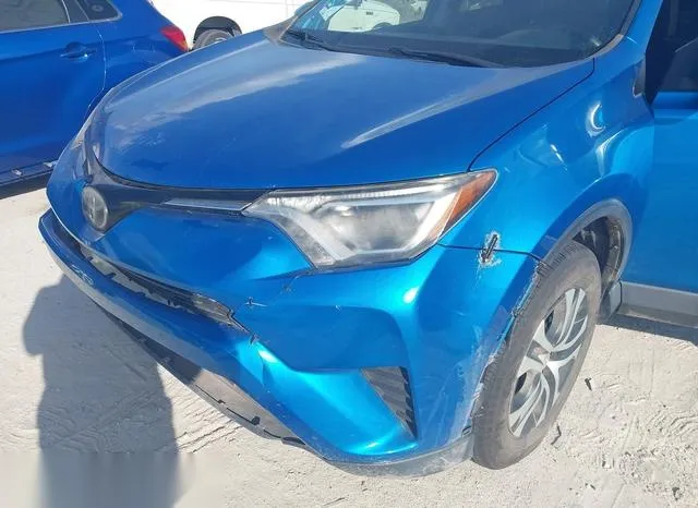 JTMZFREV7JJ729218 2018 2018 Toyota RAV4- LE 6