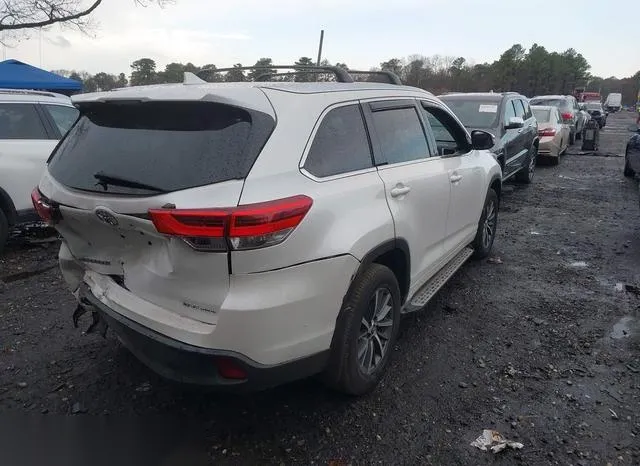 5TDJZRFH2HS447417 2017 2017 Toyota Highlander- Xle 4