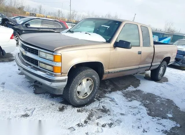 2GCEK19R8V1132734 1997 1997 Chevrolet K1500- Fleetside 2