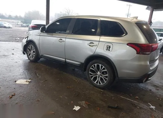 JA4AZ3A32JZ049129 2018 2018 Mitsubishi Outlander- SE 3