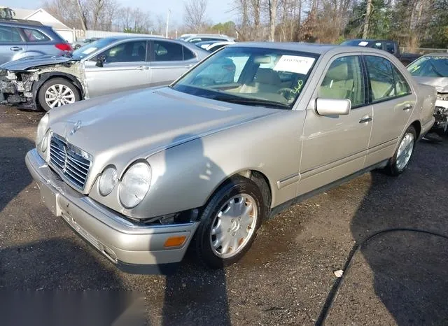 WDBJF25F2WA641373 1998 1998 Mercedes-Benz E 300 Diesel 2