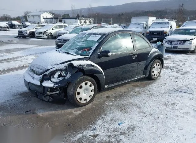 3VWPW3AG0AM035983 2010 2010 Volkswagen New Beetle- 2-5L Fin 2