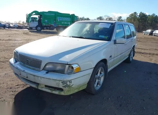 YV1LW564XW2484804 1998 1998 Volvo V70- Glt 2