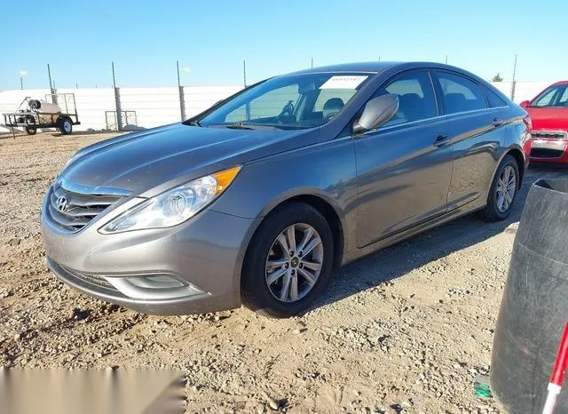 5NPEB4AC2DH703270 2013 2013 Hyundai Sonata- Gls 2