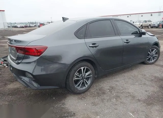 3KPF24AD3PE584005 2023 2023 KIA Forte- Lxs 4