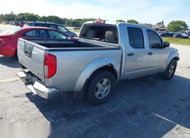 1N6AD07W85C457032 2005 2005 Nissan Frontier- SE 4