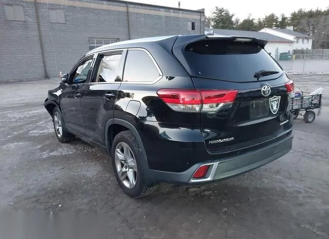 5TDDZRFH5KS957961 2019 2019 Toyota Highlander- Limited 3