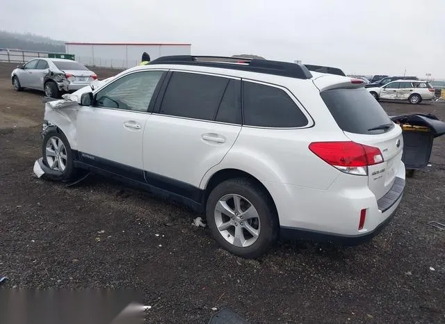 4S4BRBLC3E3317076 2014 2014 Subaru Outback- 2-5I Limited 3