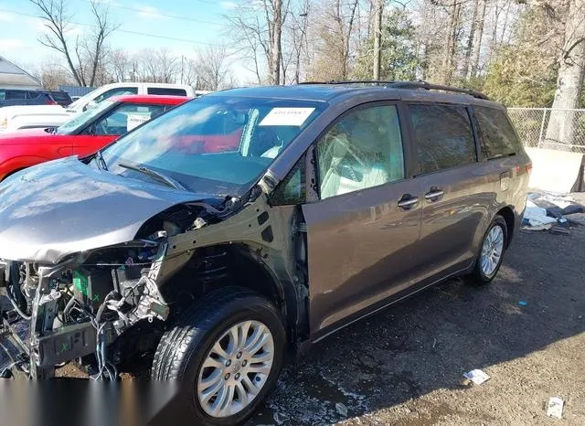 5TDYK3DC1GS765423 2016 2016 Toyota Sienna- Xle/Limited 2