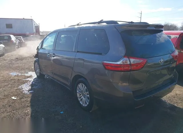 5TDYK3DC1GS765423 2016 2016 Toyota Sienna- Xle/Limited 3