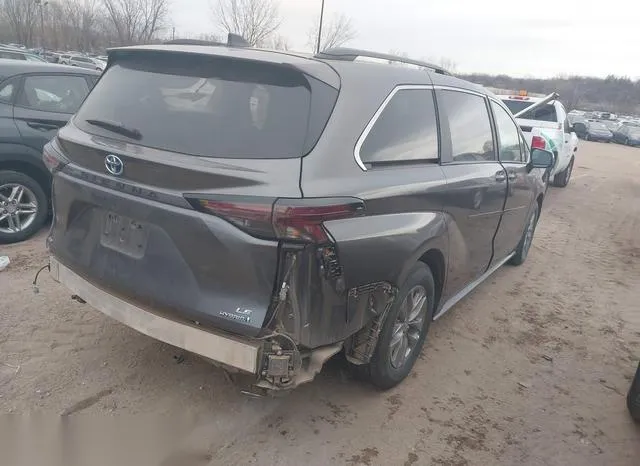 5TDKSKFC7RS147684 2024 2024 Toyota Sienna- LE 4