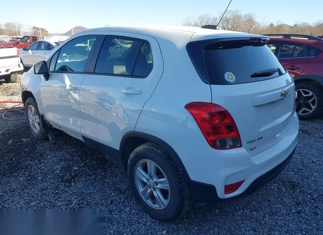 KL7CJNSM2NB513931 2022 2022 Chevrolet Trax- Awd Ls 3