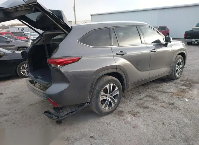 5TDGZRAH1MS089836 2021 2021 Toyota Highlander- Xle 4