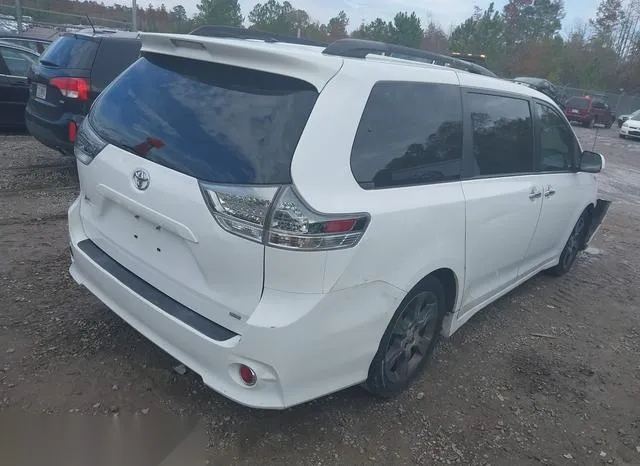 5TDXK3DCXDS341925 2013 2013 Toyota Sienna- Se 8 Passenger 4