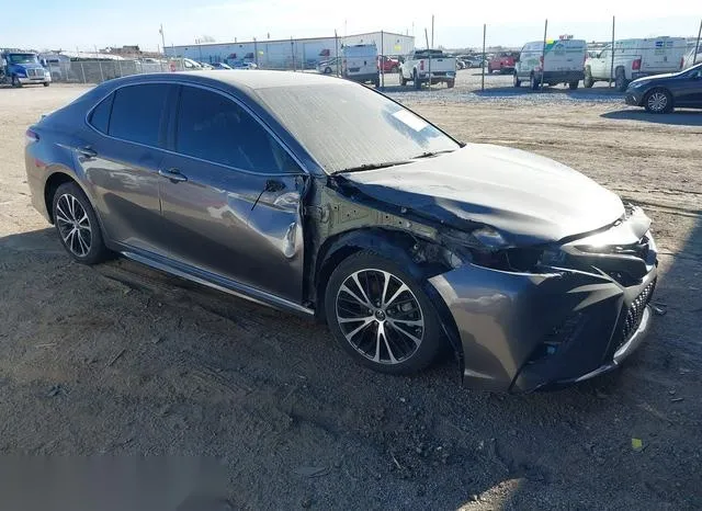 4T1B11HK7JU018440 2018 2018 Toyota Camry- SE 1