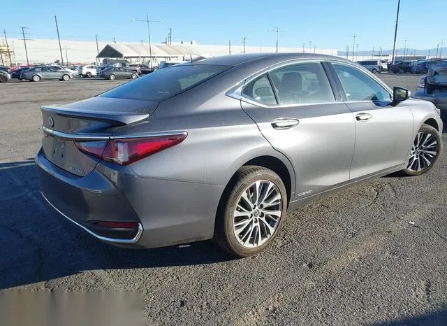 58AD21B10LU010844 2020 2020 Lexus ES- 300H 4