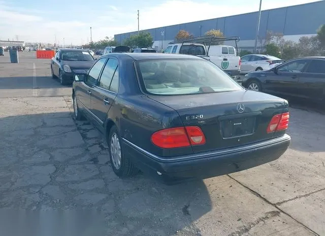 WDBJF65F0WA528724 1998 1998 Mercedes-Benz E 320 3