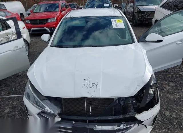 5NPD84LF6KH417632 2019 2019 Hyundai Elantra- Sel 10