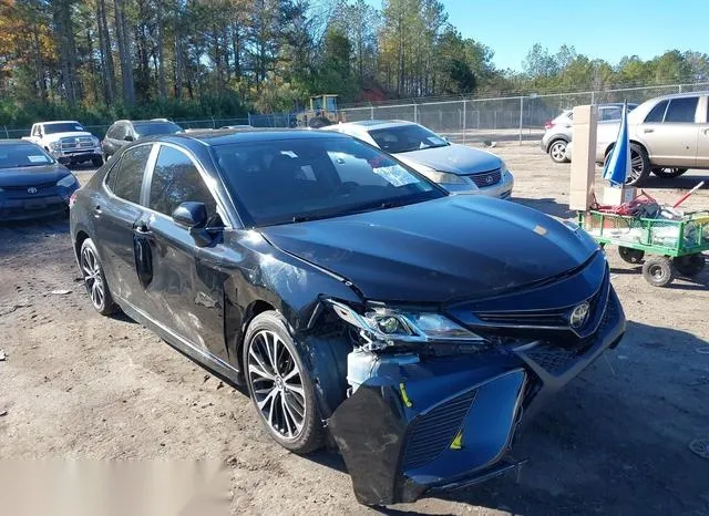 4T1B11HK8JU157153 2018 2018 Toyota Camry- SE 6