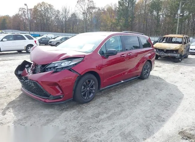 5TDDSKFC8RS115156 2024 2024 Toyota Sienna- Xse 2